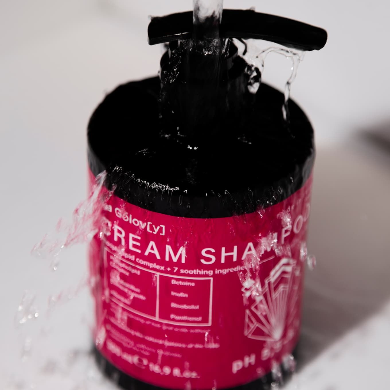 Крем-шампунь для чутливої шкіри голови 8